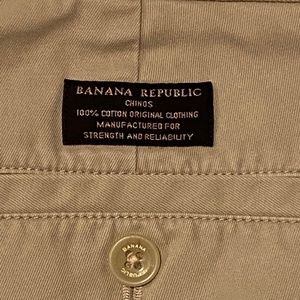 Banana Republic chinos!!